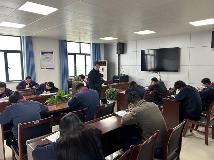 建材公司、檢測公司聯(lián)合開展管理人員業(yè)務(wù)提升考試